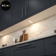 Svelta Triglow 24V LED Cabinet Light